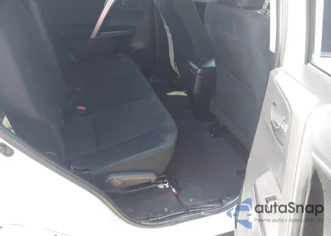 2017 Toyota Rav4 Le z USA, uszkodzony, nr VIN JTMZFREV0HJ715302